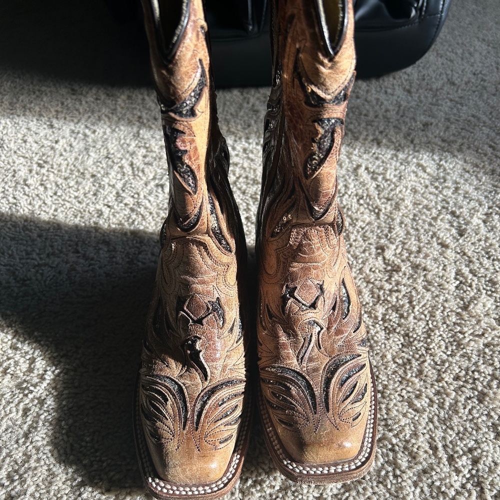 Boots/shoes